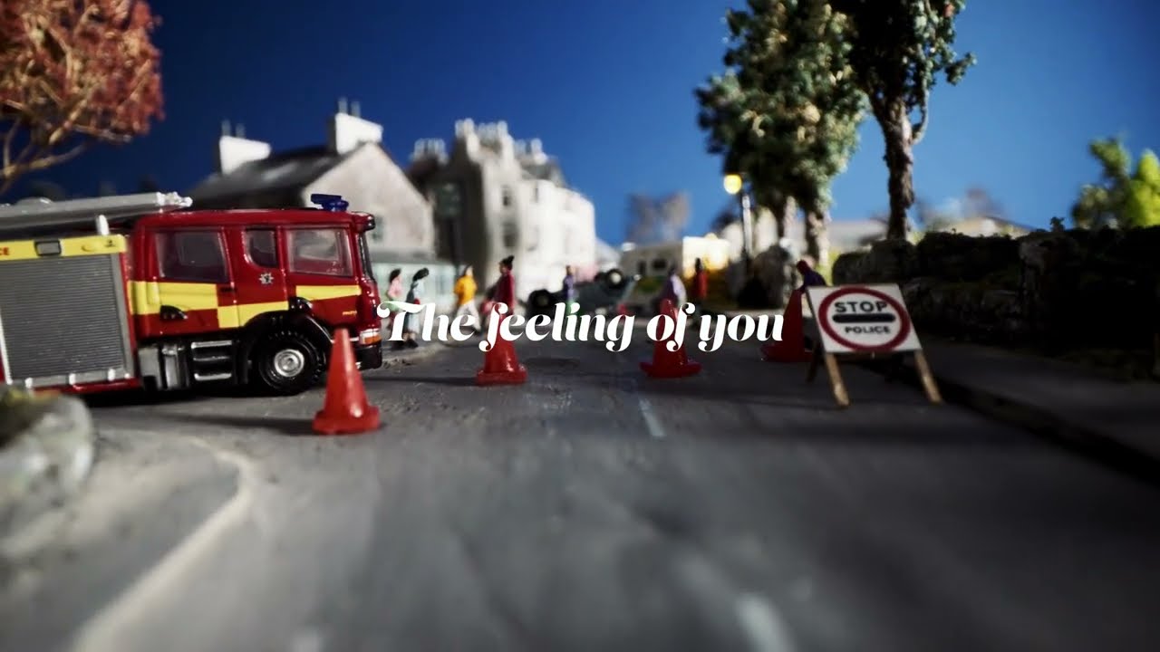 Aquilo - Better Off As Strangers (Lyric Video)
