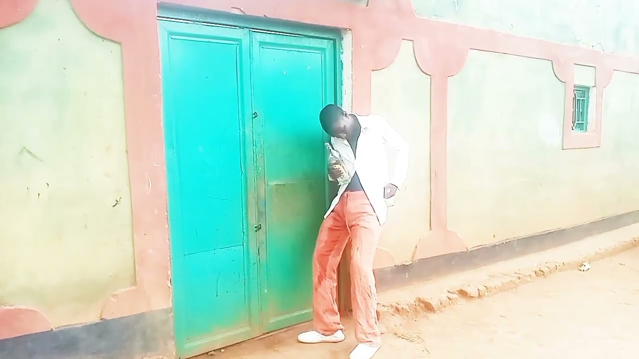 Dore ibibaye bitumwe n'akaborerwe REDE Comédie ivyo umugore yamututse nivyo akoze. Hild_funs 