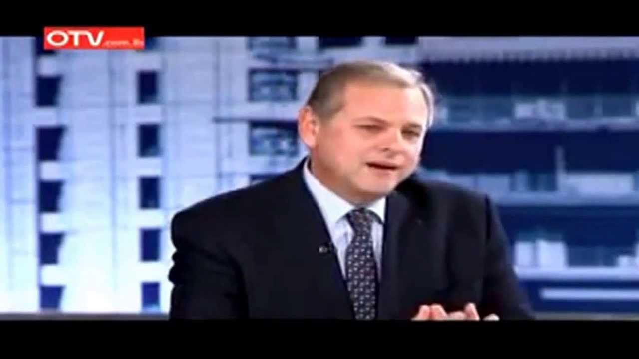 فديت عنزة لبنان. انا اقول ليش عيوني زرق
