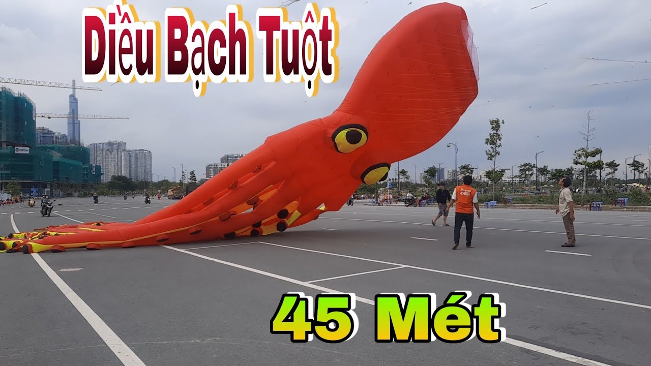 BiBo TV| Diều Bạch Tuột Khổng Lồ 45 Mét To Như Xe Tải _ Fly a giant kite