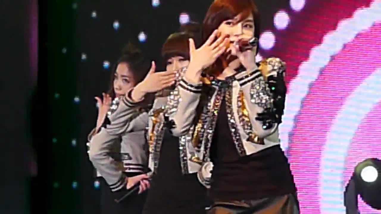 T-ARA - Like The First Time @ K-Pop Heal The World Concert 040611
