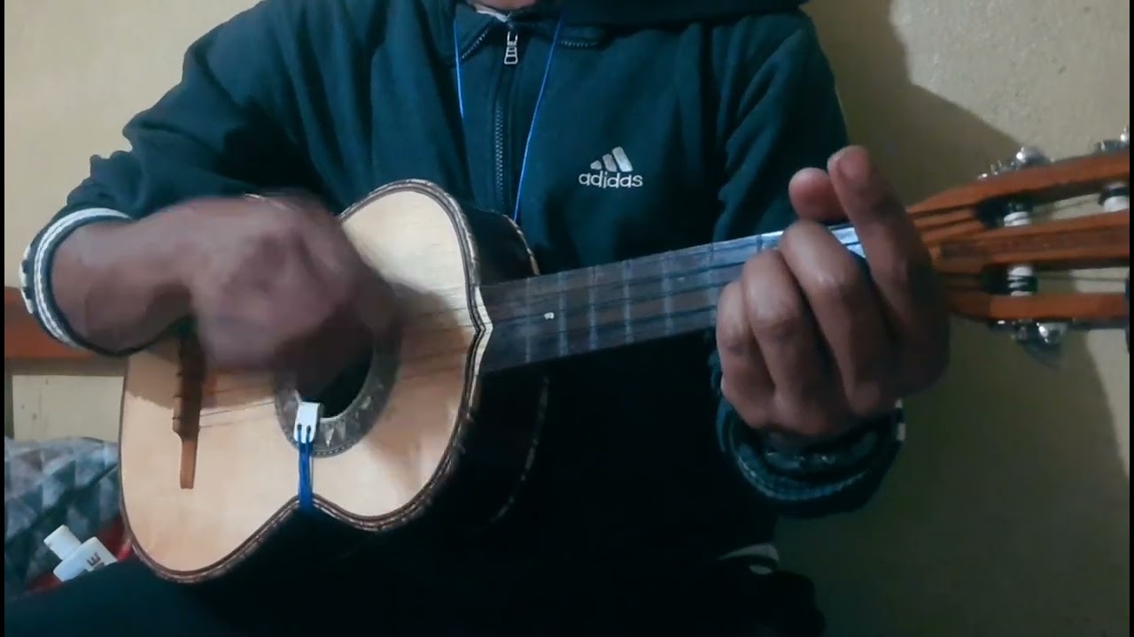 Resbalandito, Vicente Fernández (vihuela).