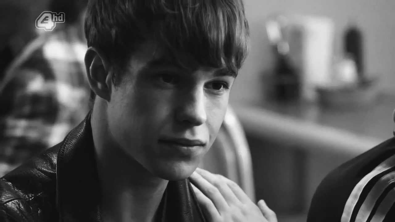 Rae and Finn - Wonderwall