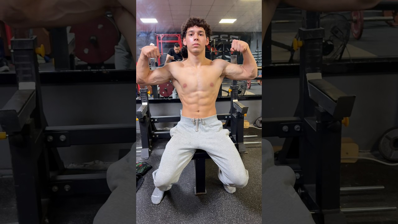 Flaco maxeando m&aacute;quinas 🥵
