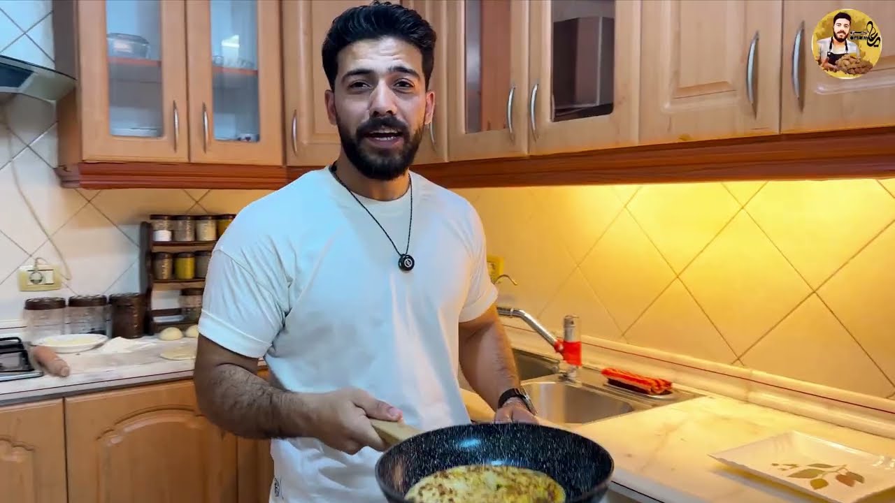 شيف علي/فطاير الدجاج بالمقلاية😍بدون فرن وخميرة ولا أطيب من هيك 🔥🔥