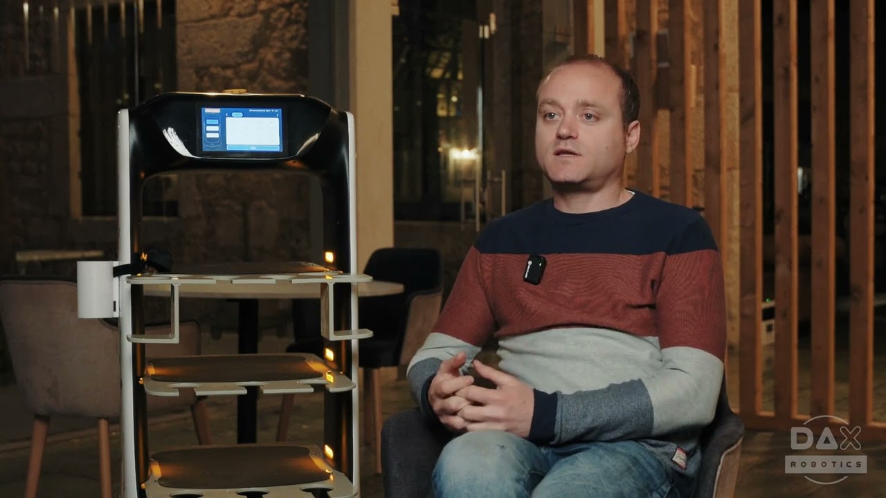 Robot camarero A velha fábrica