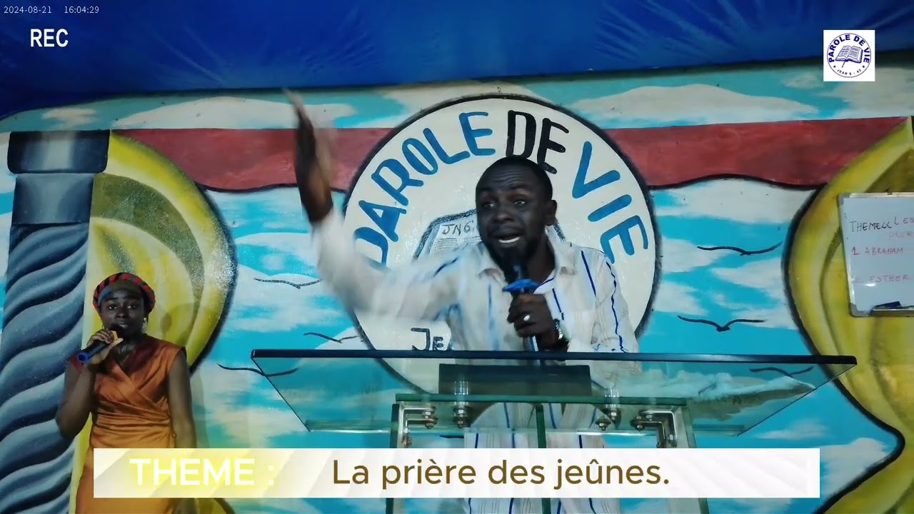 LA PRIERE DES JEUNES
