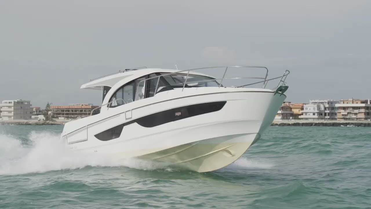 New Honda BF300 V8 - Powerhouse Outboard Engine