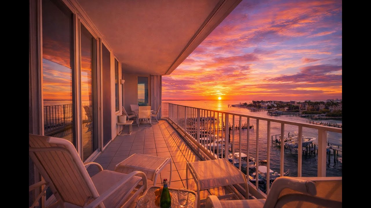 🌅 Seaside Belleair Waterfront Condo | 2 Beds + Study, Balcony Views & Country Club Access 🌴✨