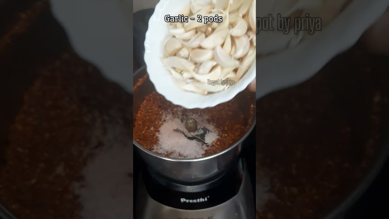 How to make tamilnadu style Garlic podi for idli and dosa #shorts