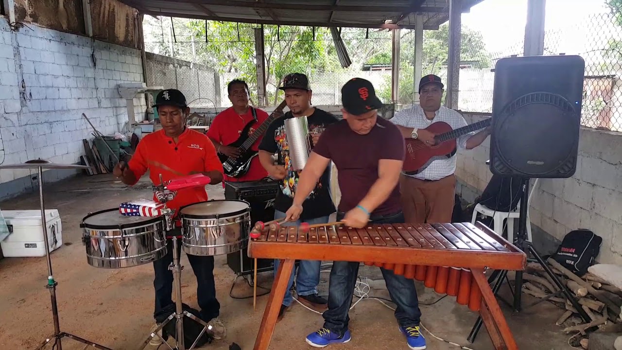 El Boticario marimba Flor de pino