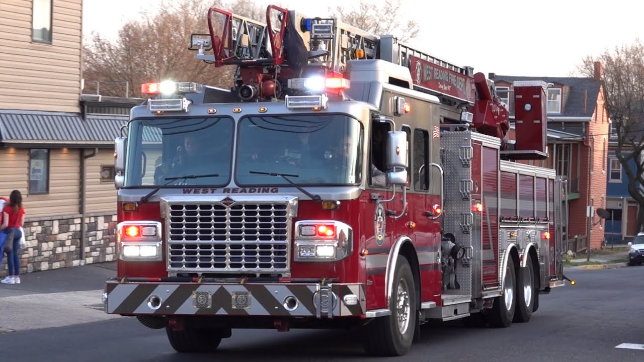 West Reading Fire Department Ladder 64 Responding 3/12/24