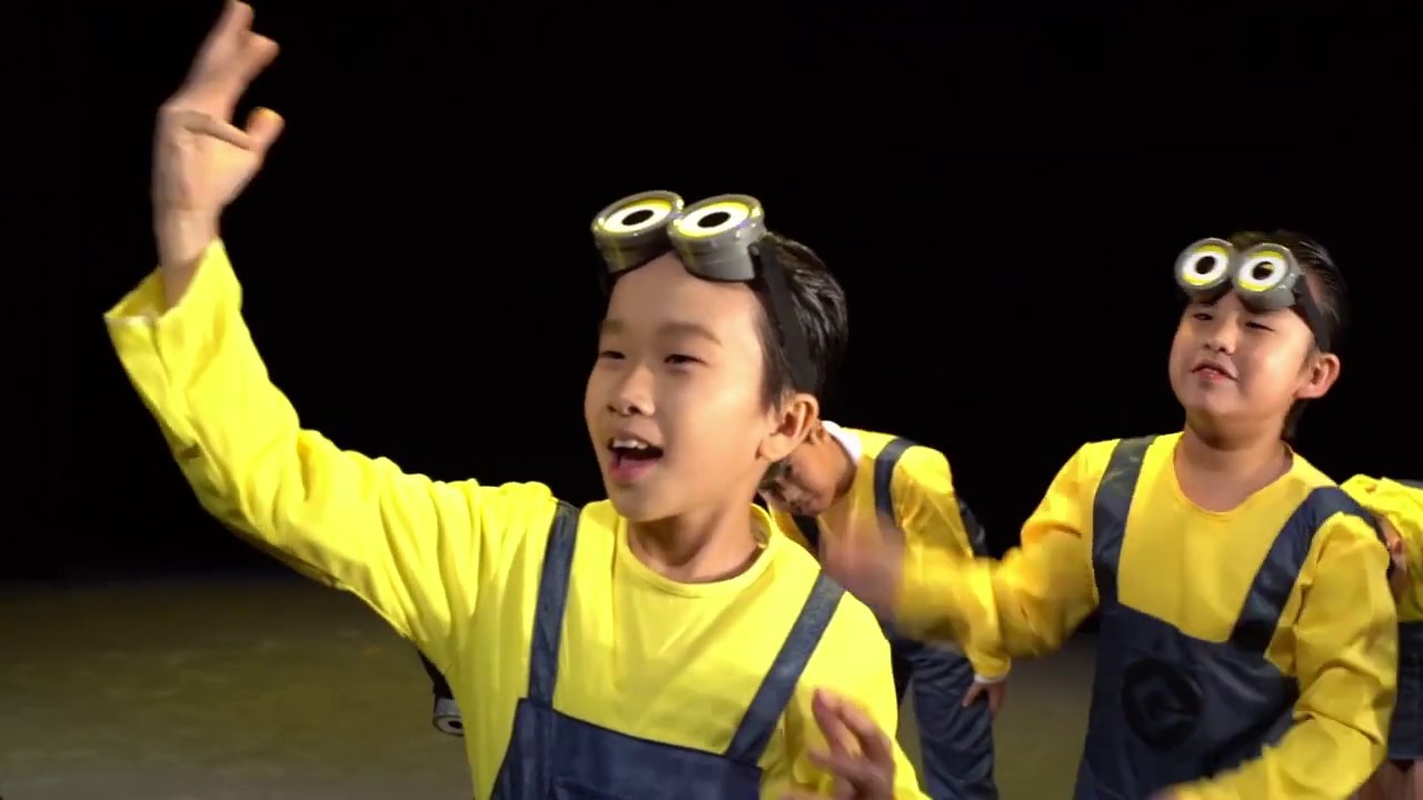 Despicable Me | Born To DANCE
