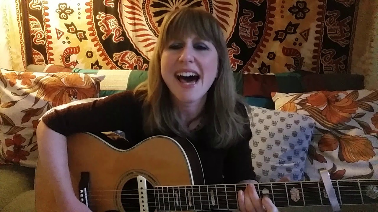 Holly Jukebox 2017 - #20 - Bat Out Of Hell (Meat Loaf) acoustic cover