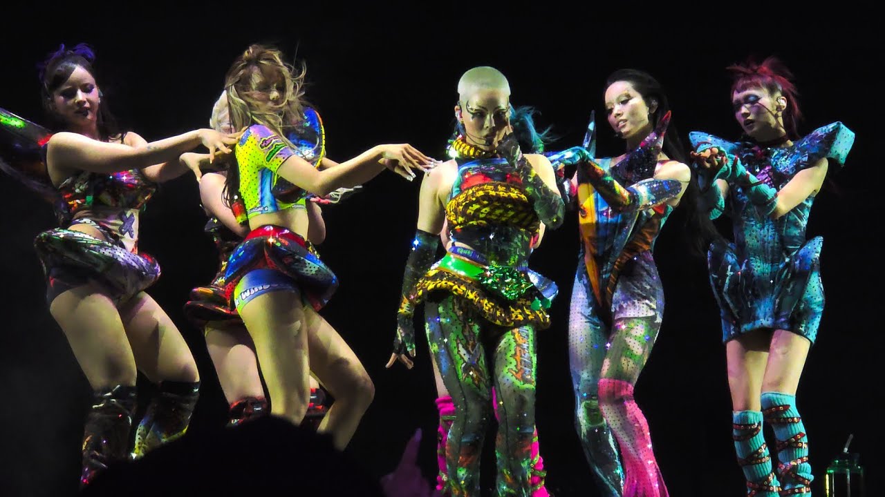 250413 XG - PUPPET SHOW + IYKYK + IS THIS LOVE | Coachella Weekend 1 [4K Fancam]