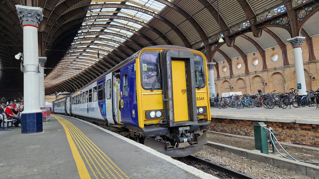 Class 155 Ride &brvbar; York - Hull Paragon via Church Fenton &brvbar; *Full Captions* &brvbar; 10/05/2025