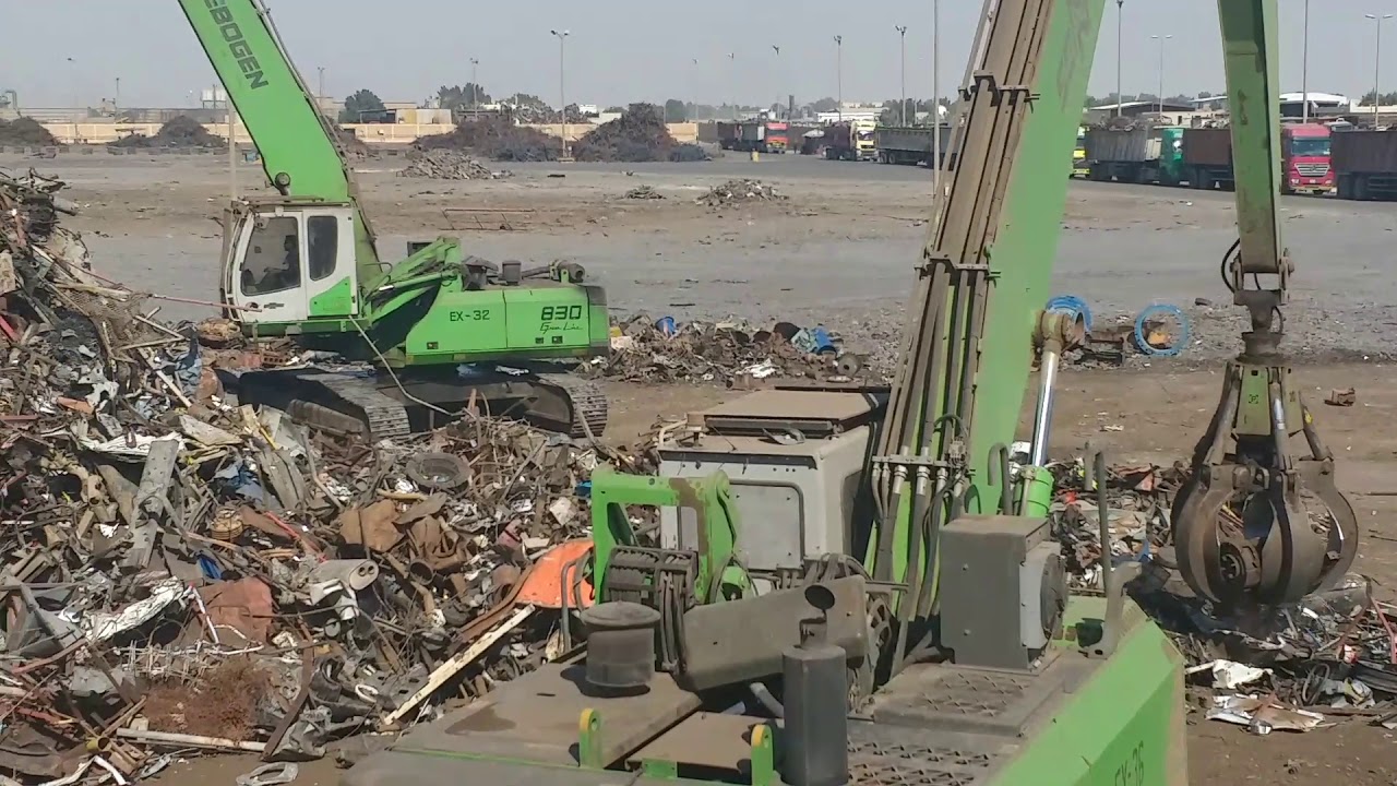 METAL RECYCLING || SENNEBOGEN 830 SCRAP HANDLING / SCRAP YARD