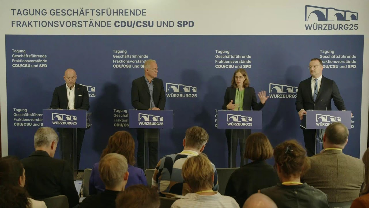 Pressekonferenz der drei Vorsitzenden mit Wirtschaftswissenschaftlerin Nicola Fuchs-Schündeln