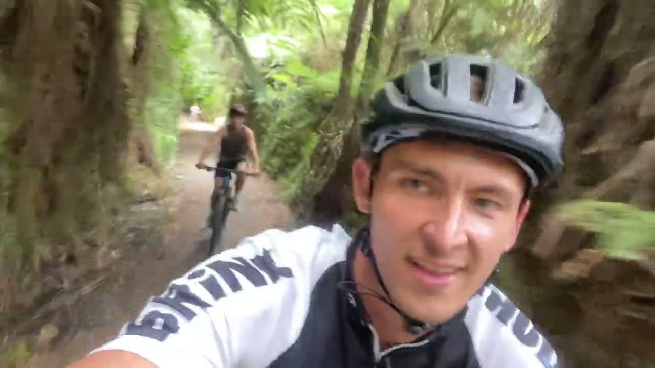 Paeroa to Waihi 44km Cycle Along the Ohinemuri Rivier (New Zealand)