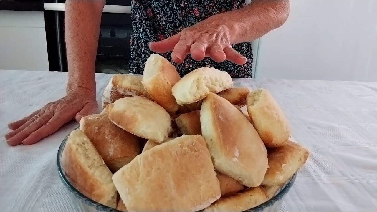 COMO FAZER BOLACHA CASEIRA DE SAL AMONIACO PASSO A PASSO | Receitas tia Mara