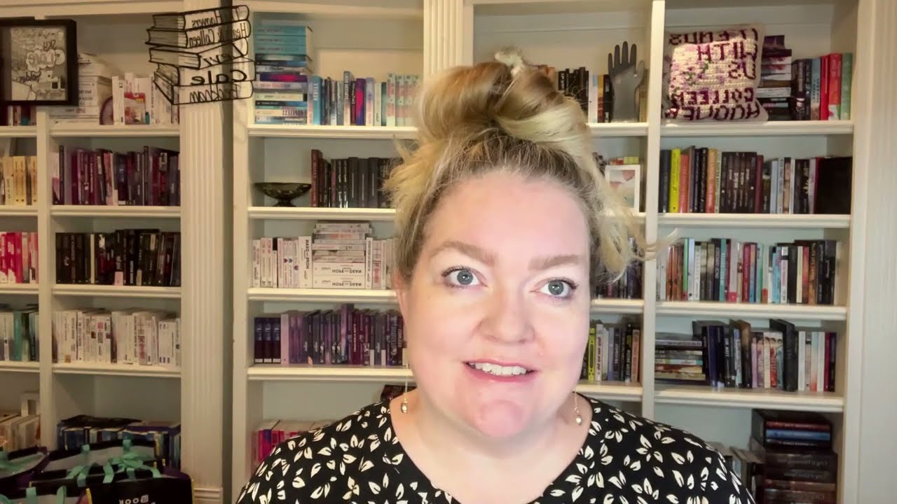 Colleen Hoover introduces a clip from IT STARTS WITH US