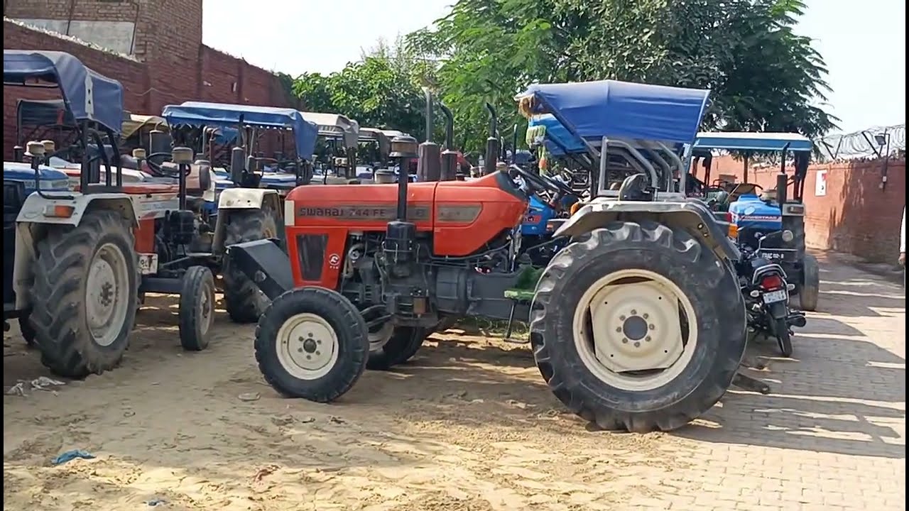 बिल्कुल बढ़िया ट्रैक्टर ले जाए कम रेट में🥳Full Stock🚜#vikaas6055aala #video #sell #farmer #farmingtr