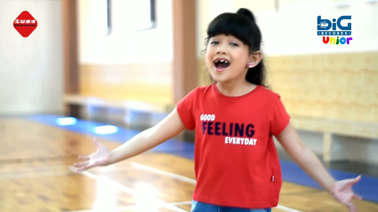 Abigail Juntak - Dengar Ceritaku (Official Music Video)