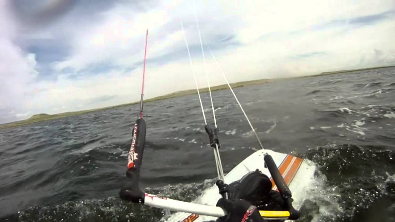 How Beginning Kiteboarding *Actually* feels + How Not to Self-Rescue