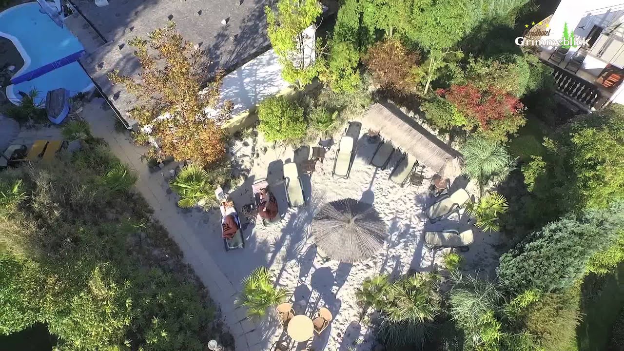 Ein Drohnenflug über das Landhotel Grimmeblick
