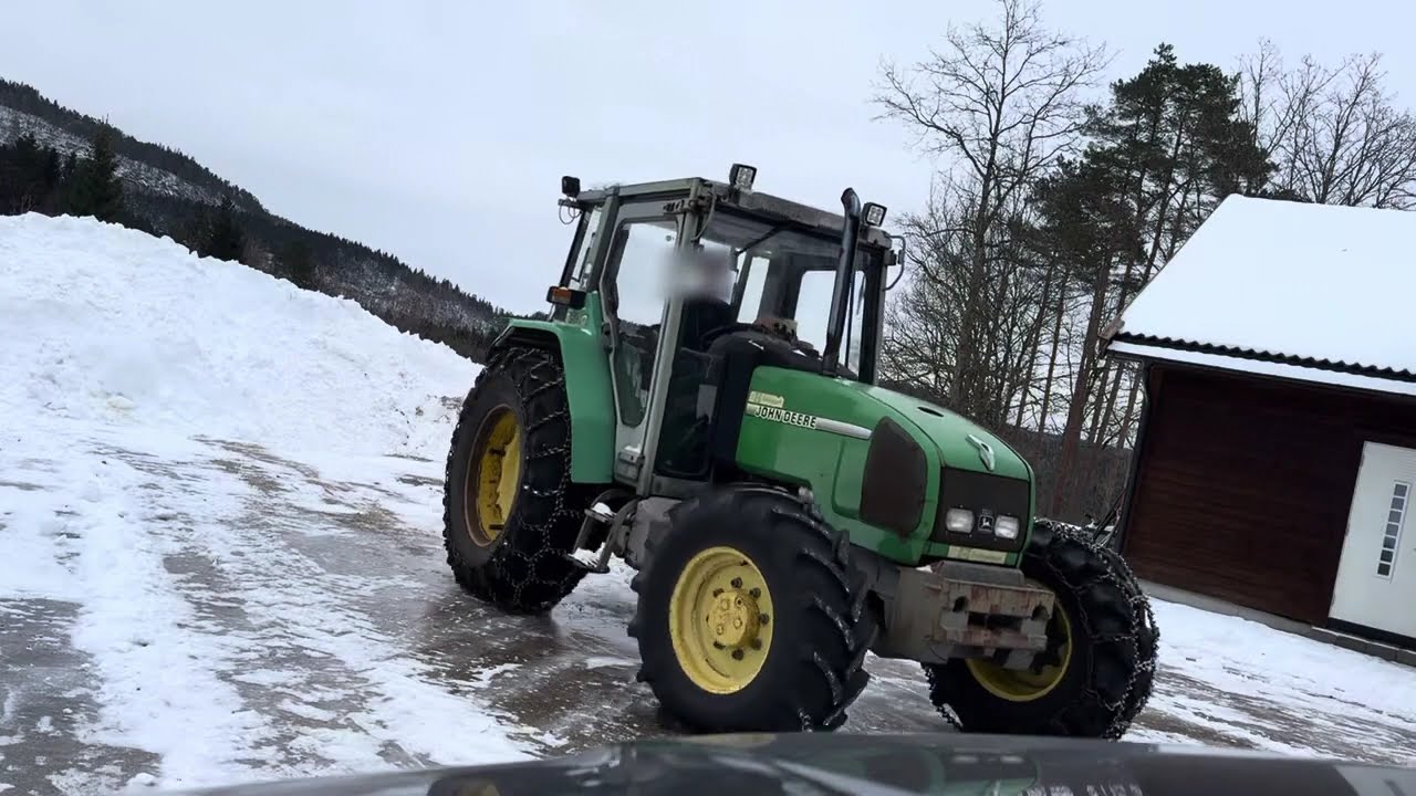 1996 John Deere FD 3400.