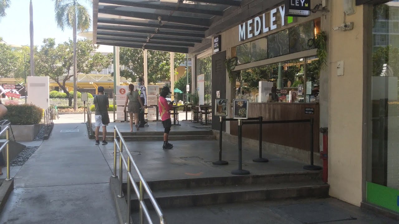 Showing Off Pixel 2's Great Stabilization | Pixel 2: 4K / 30 FPS | Market! Market!
