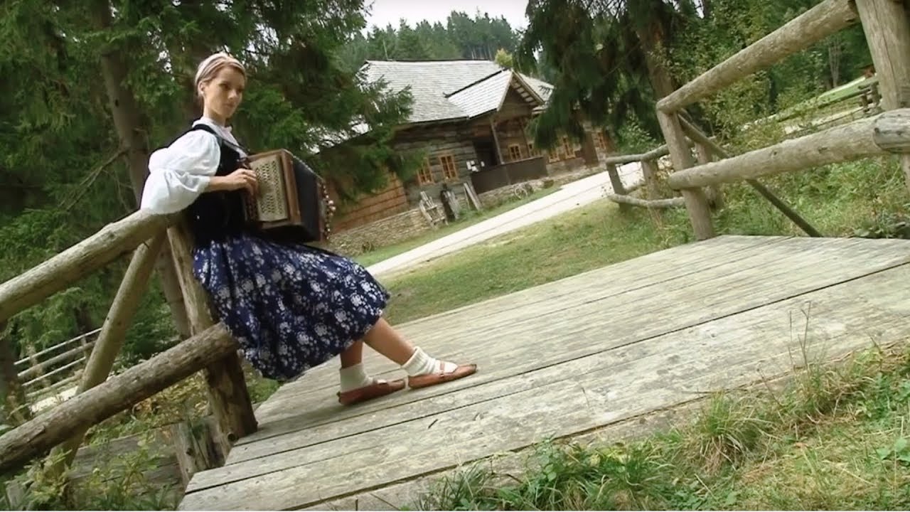 Vlasta Mudríková - Ej na most dievky (oficiálny videoklip)
