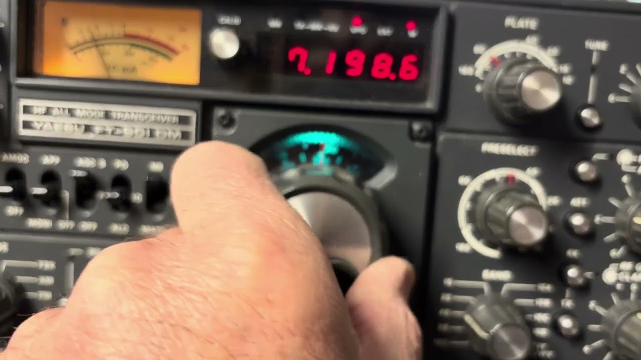 YAESU FT-901DM