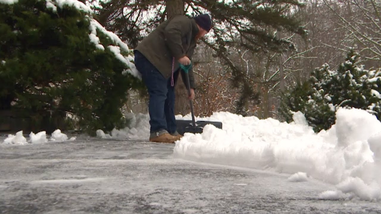 Winter weather arrives in Hamilton, Halton, Niagara