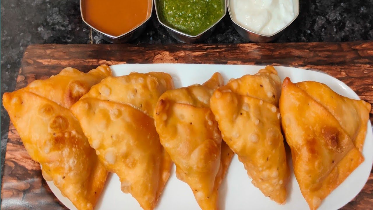 Samosa Recipe | सबसे आसान समोसे की विधि | Easy Homemade Samosa Recipe | ThePriyankaKitchen #samosa