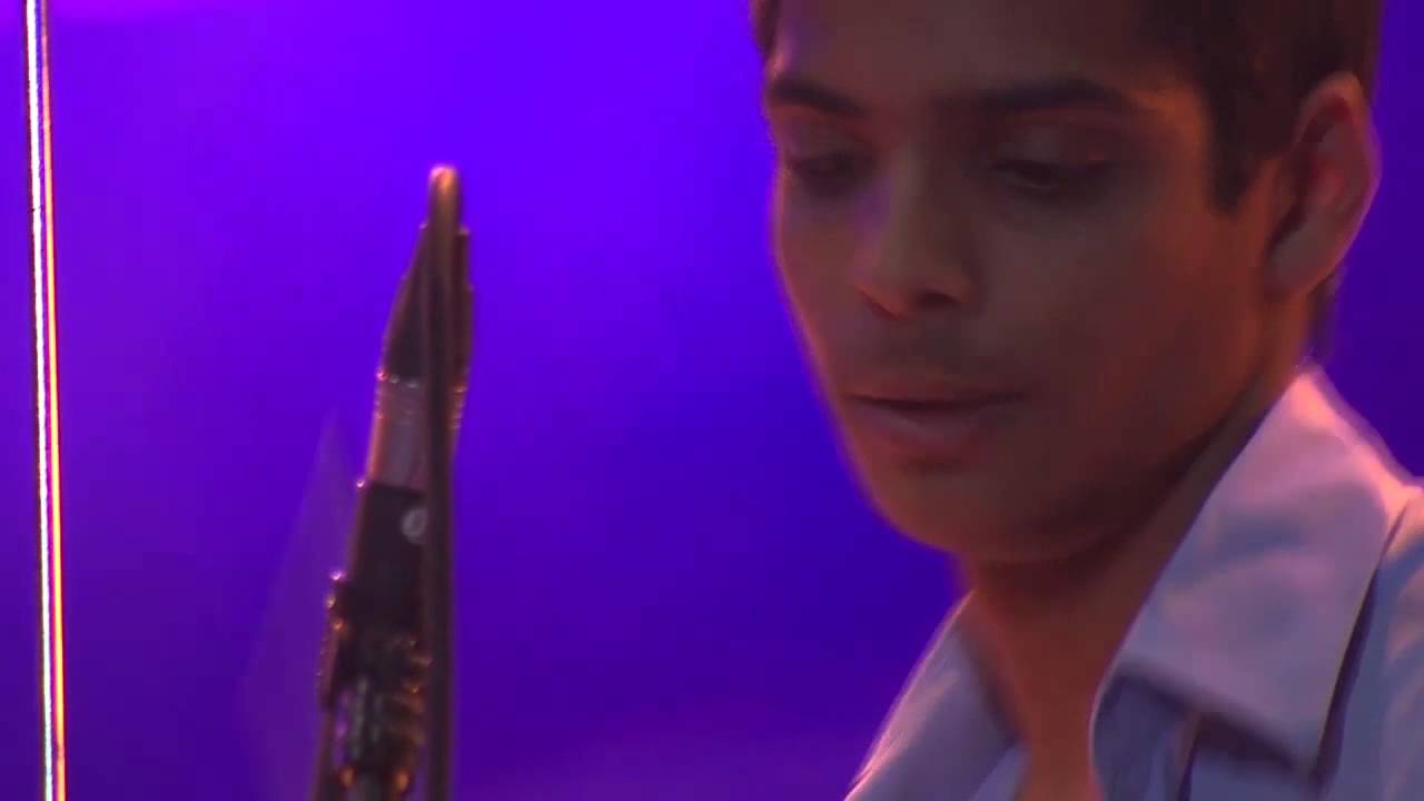 Ofri Nehemya Solo With Avishai Cohen Quartet