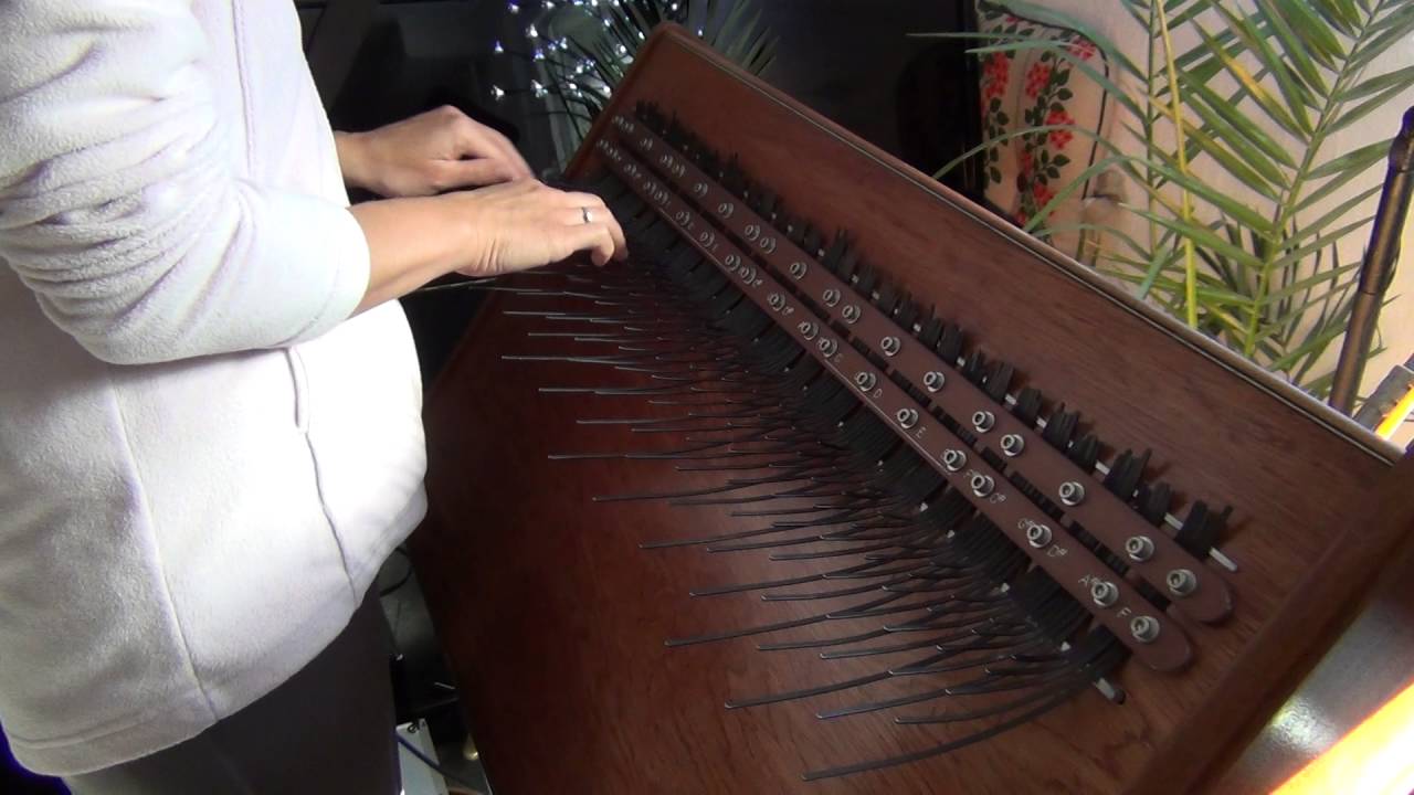 Izabella Effenberg plays Array Instrument