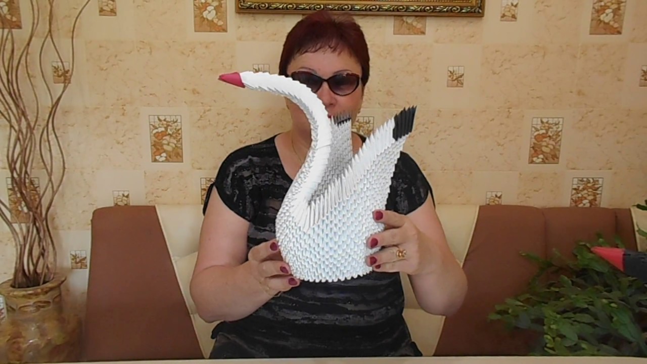 ОЧАРОВАТЕЛЬНЫЙ ЛЕБЕДЬ из модулей. Искусство Оригами..