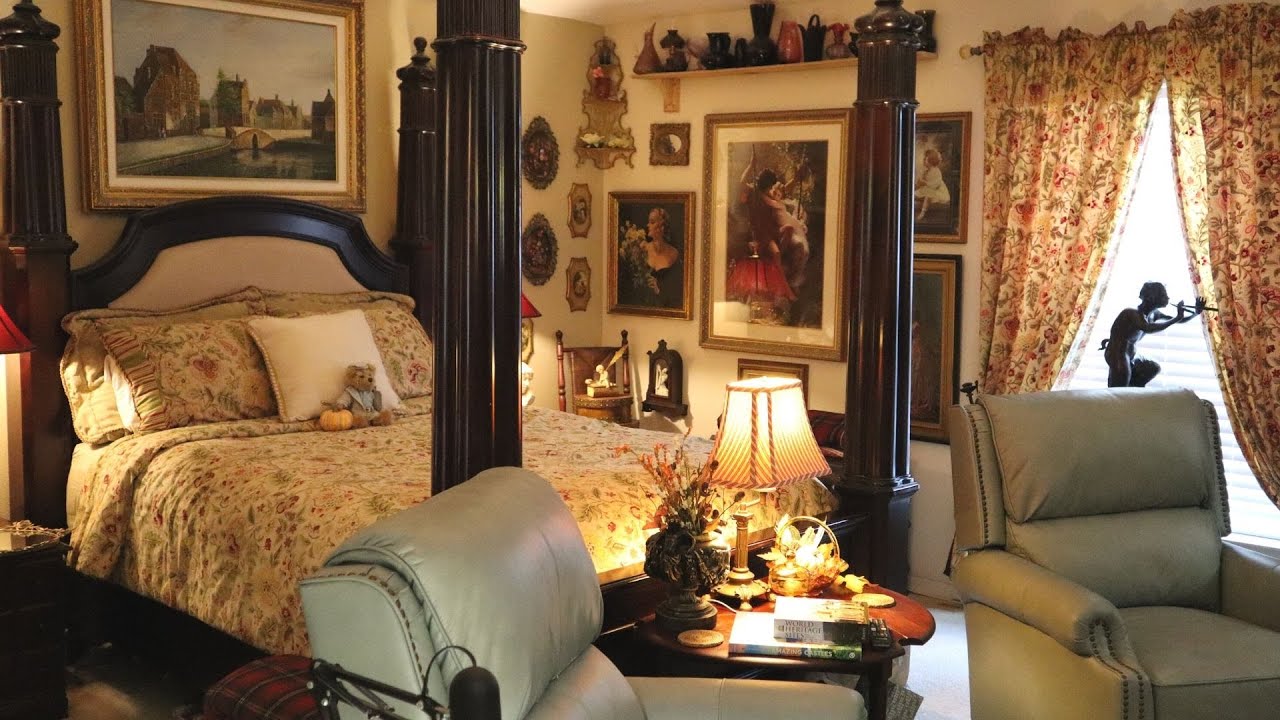 Decorating Our Bedroom and Tour For Fall 2022!!
