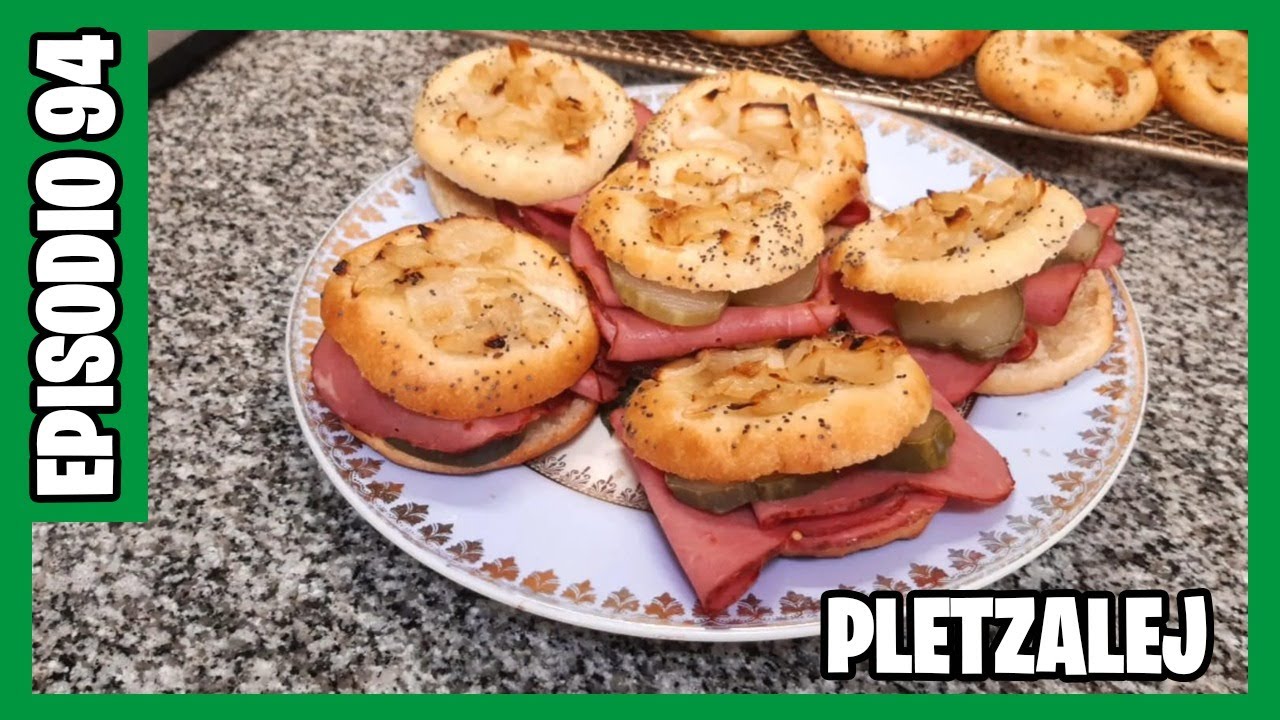PLETSALEJ, receta COCINA JUDÍA, PANCITOS DE CEBOLLA, CON PASTRÓN Y PEPINILLOS, UN POEMA.