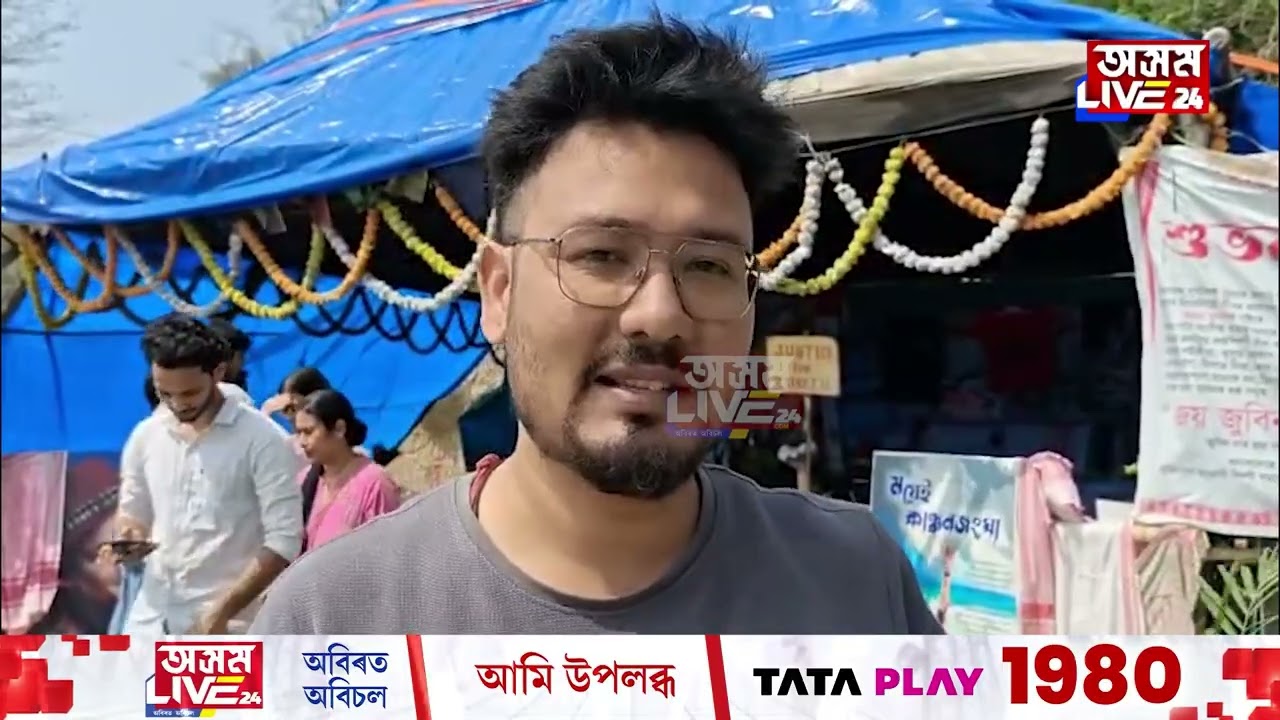 বতাহ-বৰষুণত জুবিনক্ষেত্ৰ উৱলি যোৱাৰ পাছত জুবিনক্ষেত্ৰত উপস্থিত মানস ৰবীন।