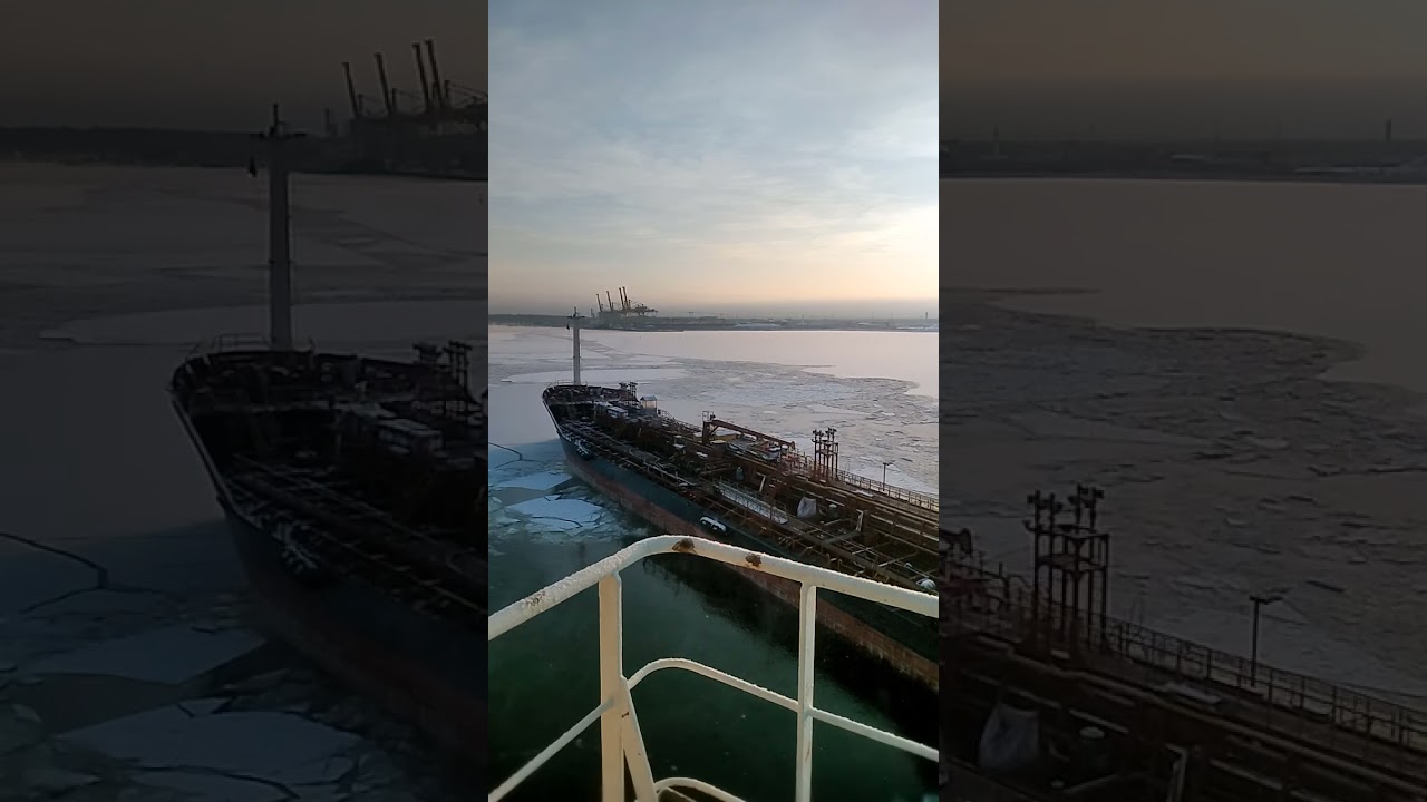 It's like petrol pump for ship 🚢🚢 now she empty and making his way it's own 