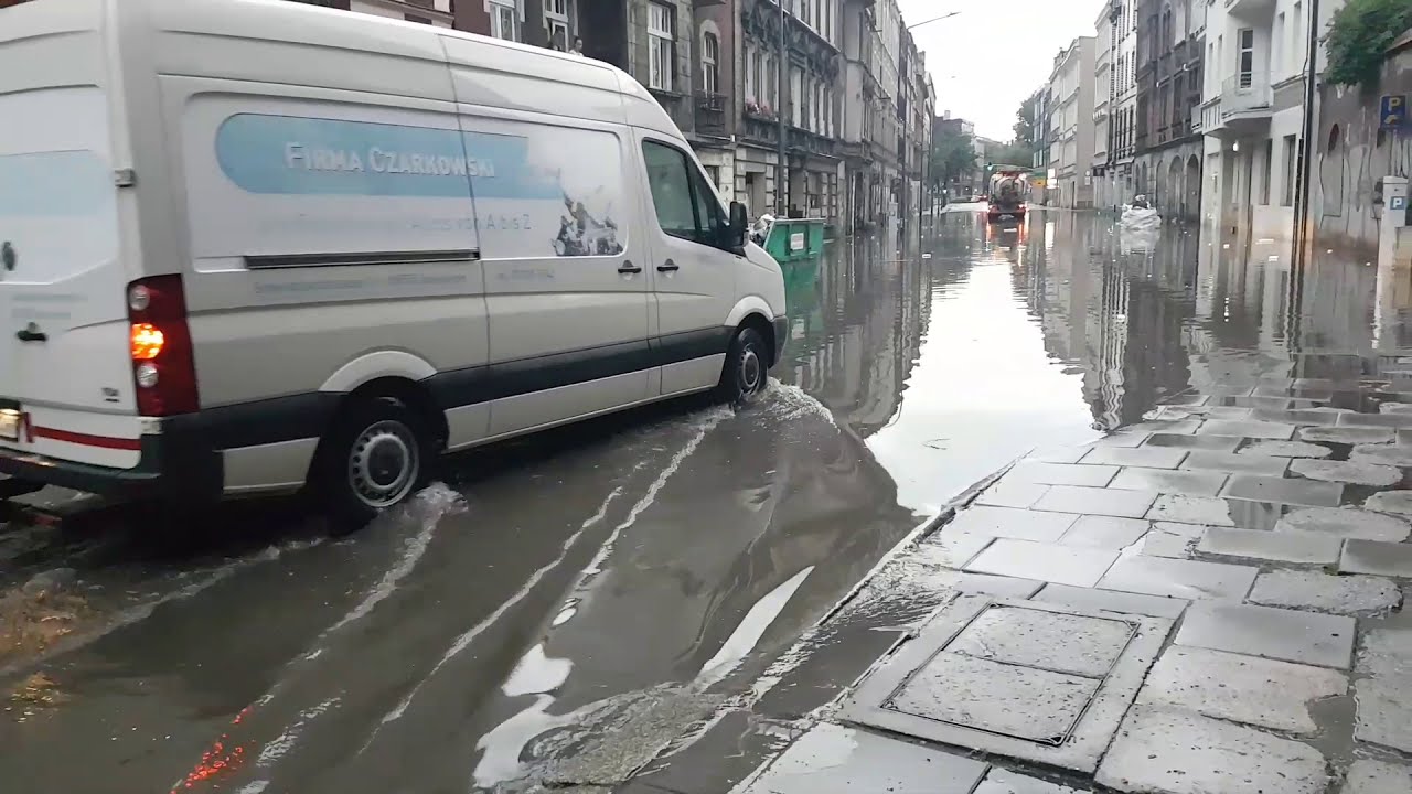 BYTOMSKA WENECJA ulica Piłsudskiego zalana po każdej ulewie, Bytom #bytom  #śląsk #polska #deszcz