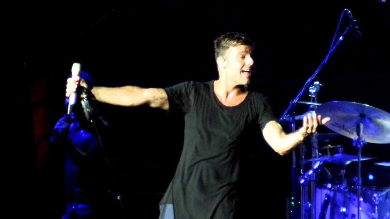 Ricky Martin - Tal Vez - One World Tour 2016 - Movistar Arena Santiago - Chile - Full HD