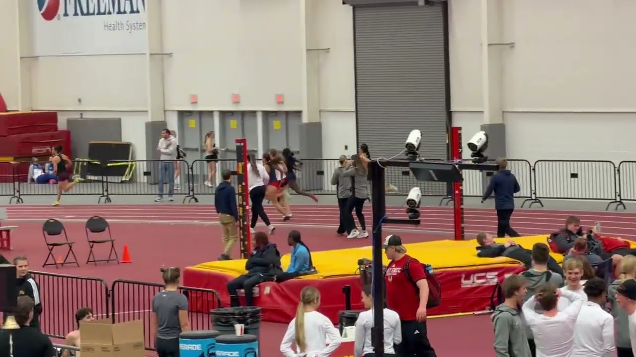 DBU Men’s & Women’s Indoor Track & Field 4x400 relays @Pitt State 1/31/26