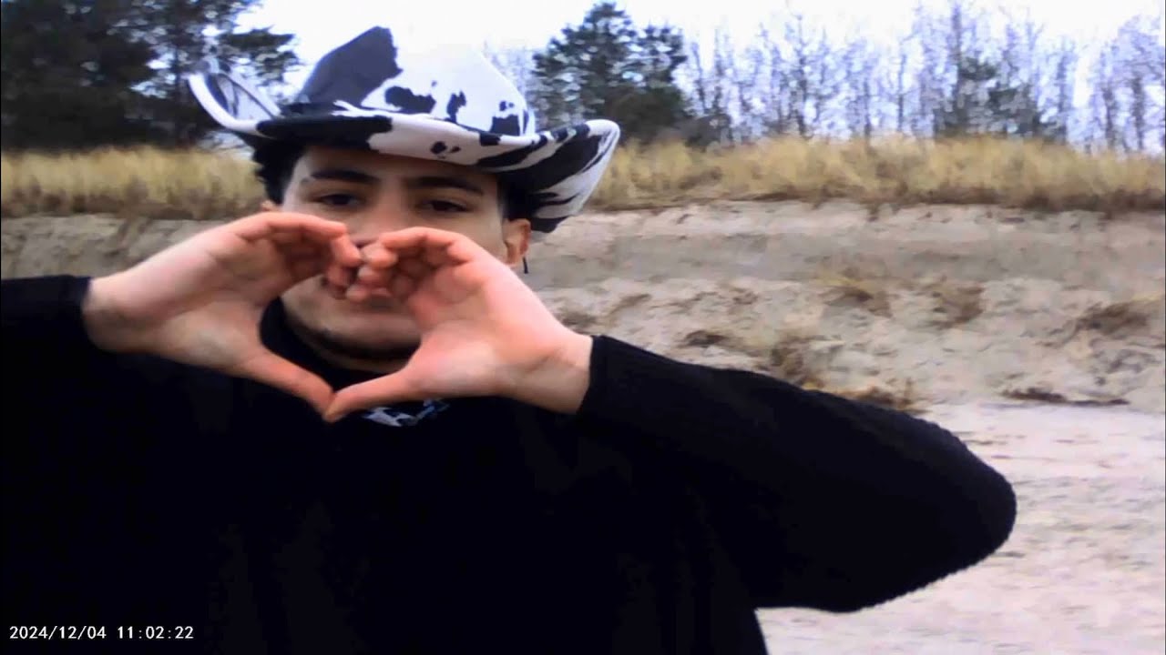 Deniz - Cross Open Heart