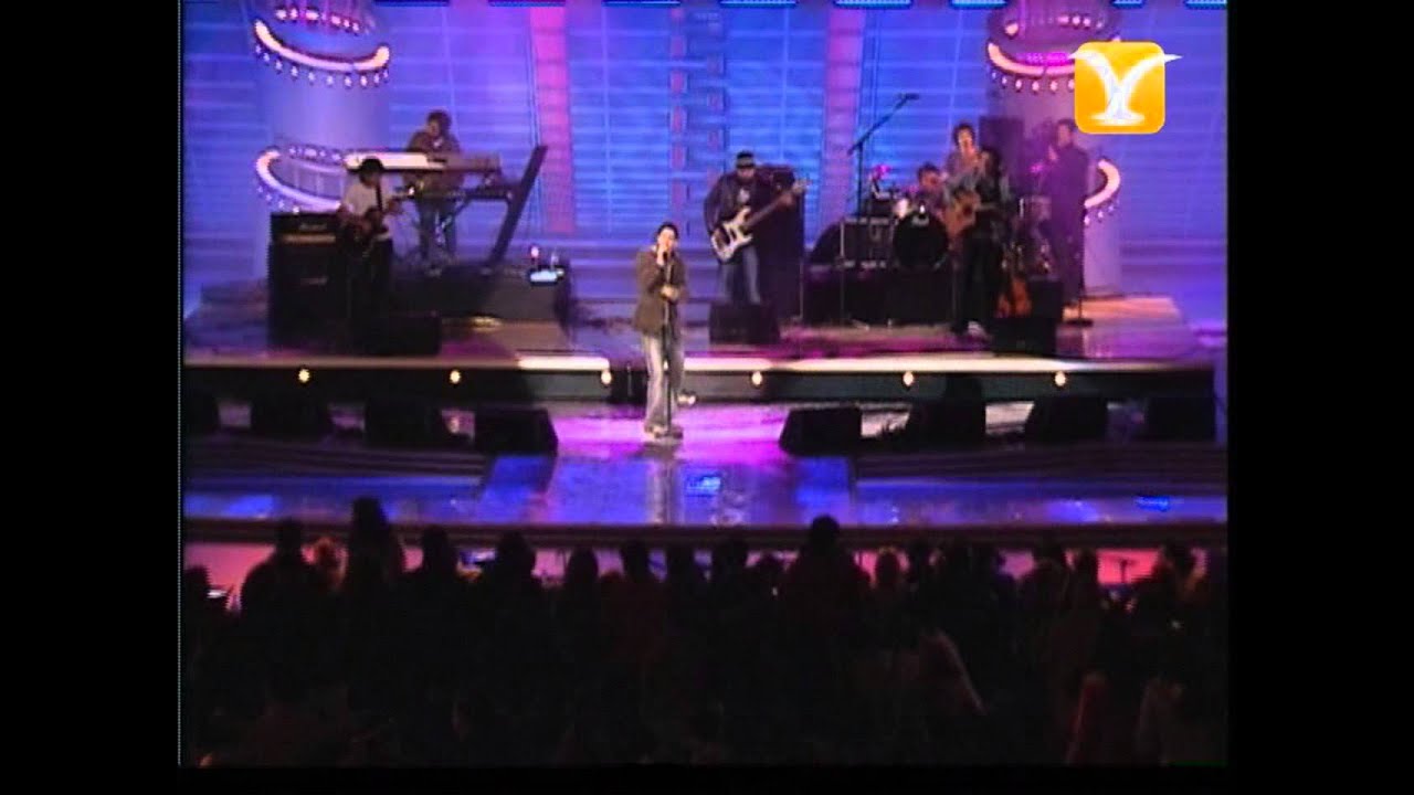 Alex Ubago, A Gritos de Esperanza, Festival de Viña 2004