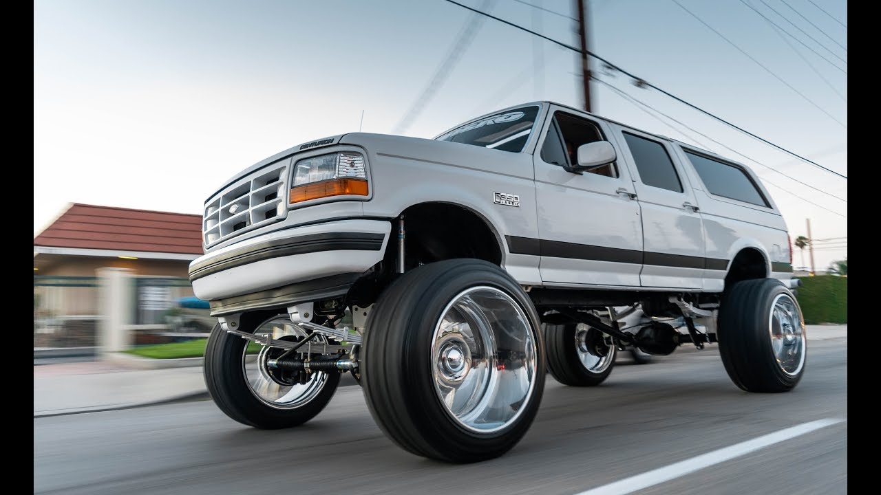 One Of A Kind Ford Centurion on 26x16 Intros!!!