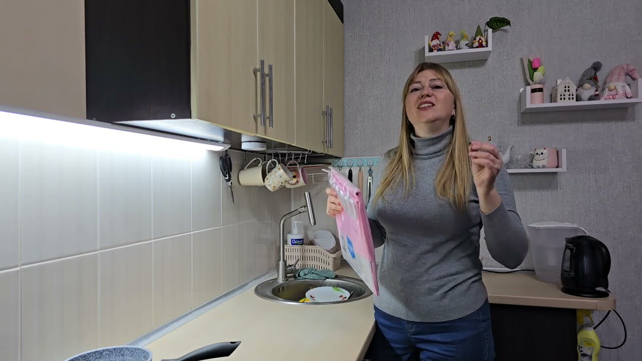 Новая шторка для ванной) Кухня требует уборки!