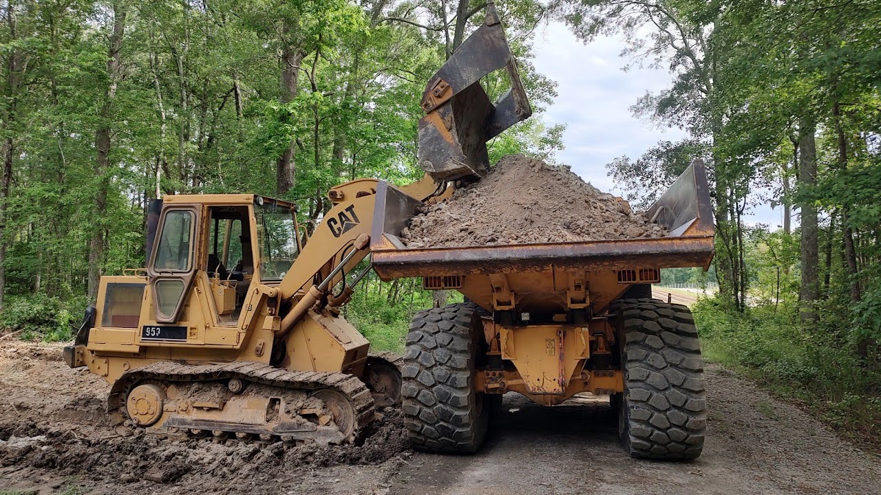 Moving Dirt All Over The Farm Today!